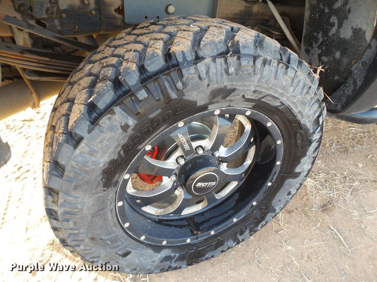 image for item EI9550 2001 Ford F350 Crew Cab pickup truck