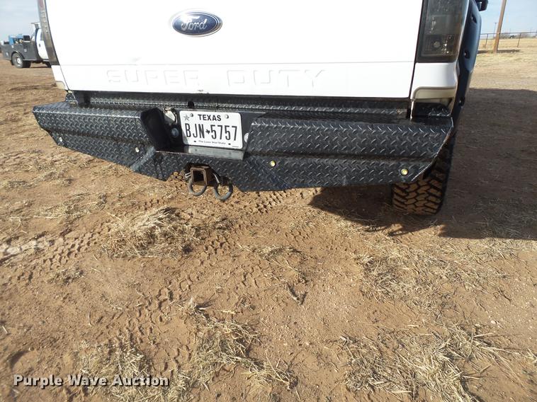 image for item EI9550 2001 Ford F350 Crew Cab pickup truck