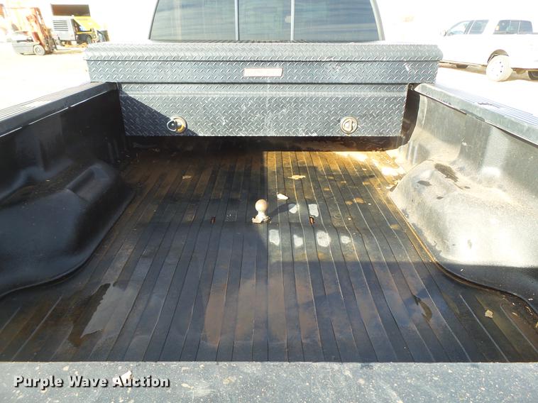 image for item EI9550 2001 Ford F350 Crew Cab pickup truck