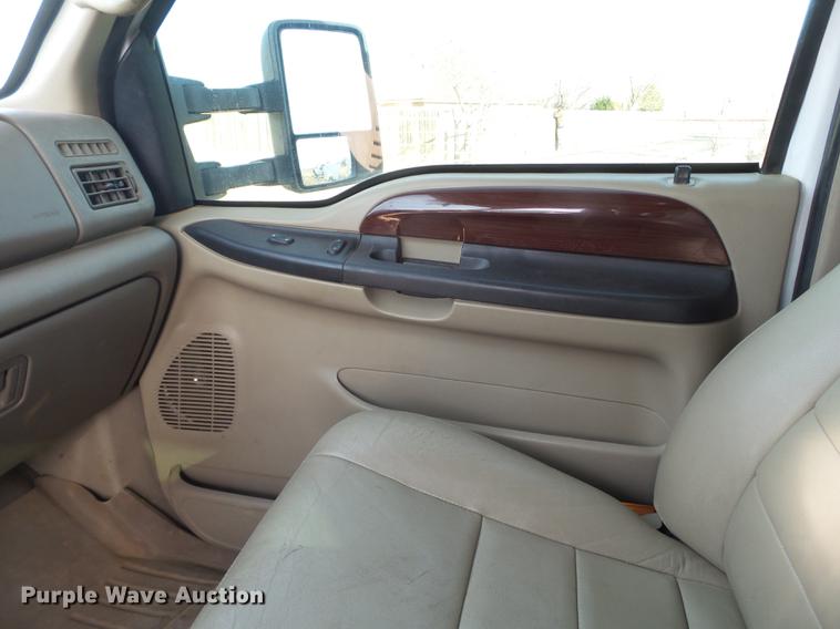 image for item EI9550 2001 Ford F350 Crew Cab pickup truck