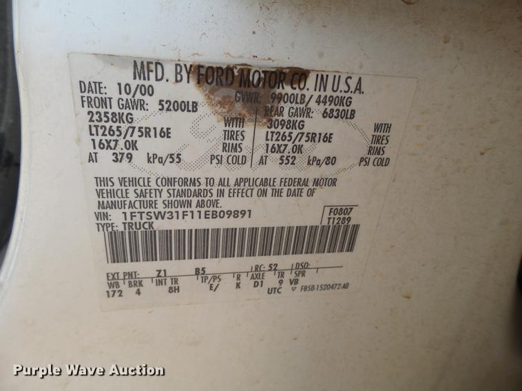 image for item EI9550 2001 Ford F350 Crew Cab pickup truck