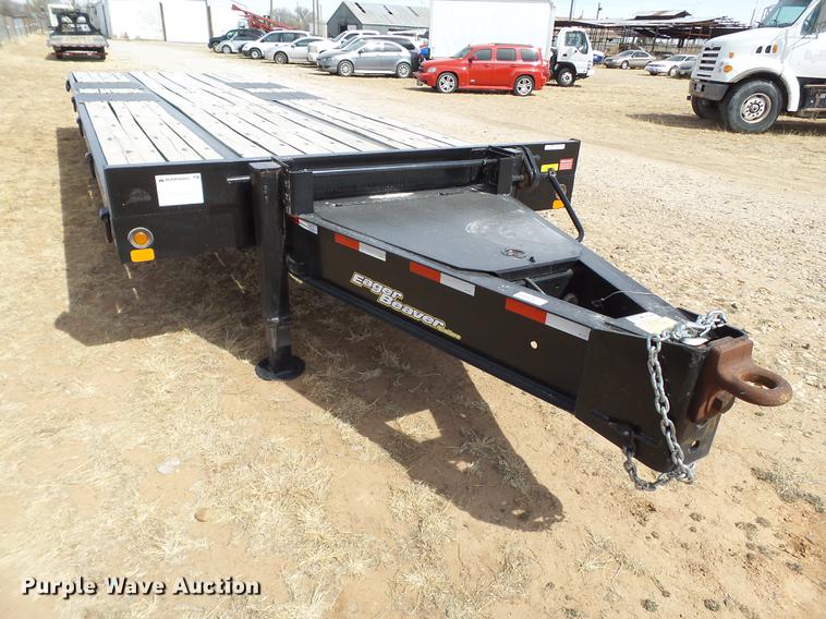 image for item EI9551 2013 Eager Beaver equipment trailer