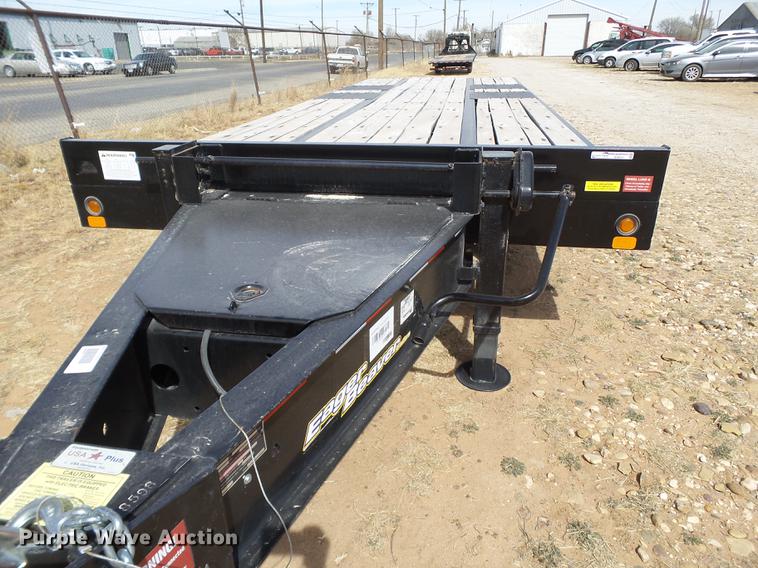 image for item EI9551 2013 Eager Beaver equipment trailer