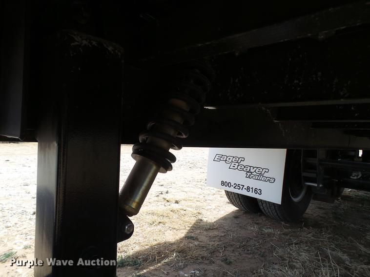 image for item EI9551 2013 Eager Beaver equipment trailer