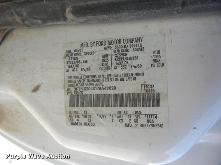 image for item EI9773 2001 Ford F250 SuperCab pickup truck