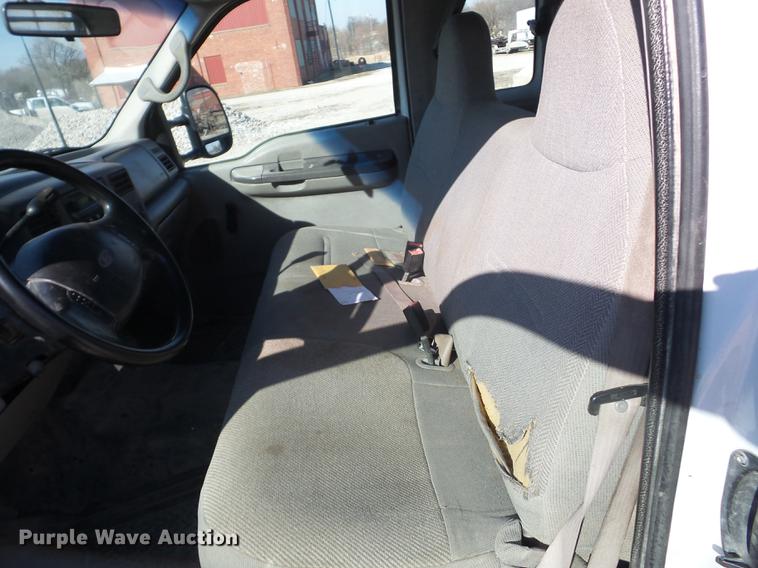 image for item EI9773 2001 Ford F250 SuperCab pickup truck