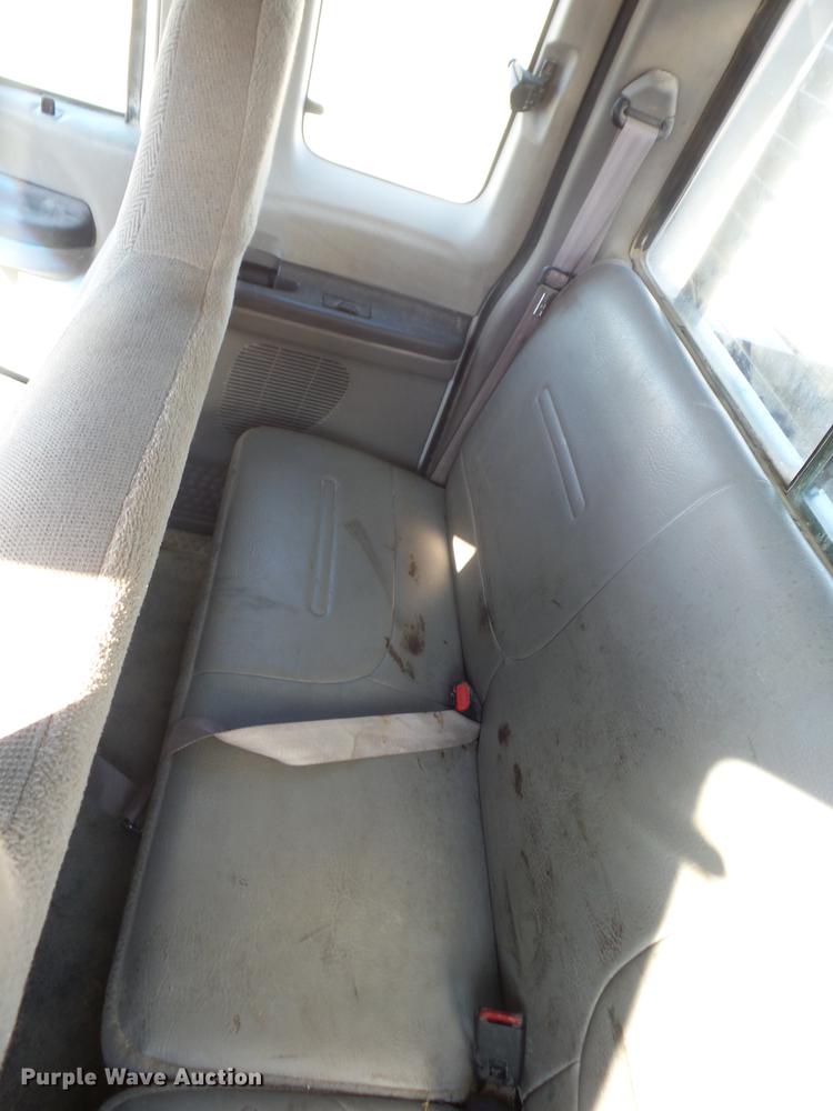 image for item EI9773 2001 Ford F250 SuperCab pickup truck