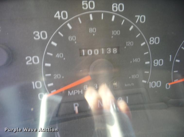 image for item EI9773 2001 Ford F250 SuperCab pickup truck