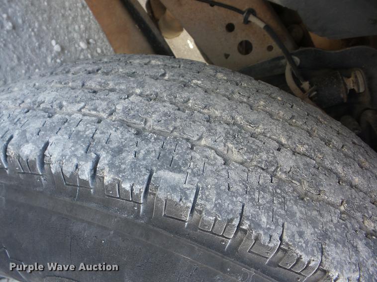 image for item EI9773 2001 Ford F250 SuperCab pickup truck