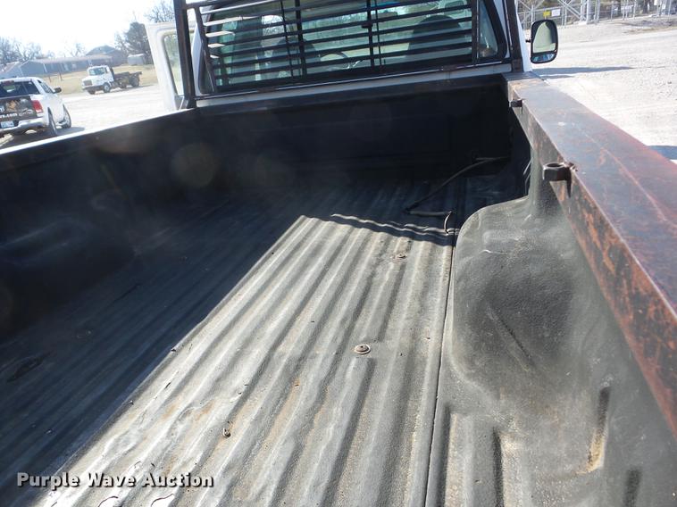 image for item EI9773 2001 Ford F250 SuperCab pickup truck