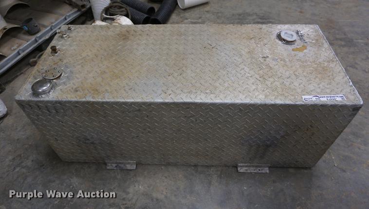 image for item EJ9301 Aluminum tread plate fuel tank