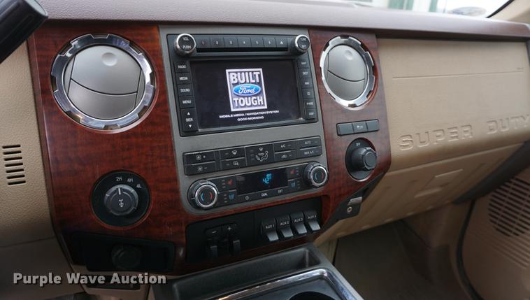 image for item EJ9305 2011 Ford F250 Super Duty King Ranch Crew Cab pickup truck