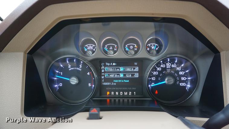 image for item EJ9305 2011 Ford F250 Super Duty King Ranch Crew Cab pickup truck