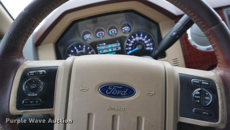 image for item EJ9305 2011 Ford F250 Super Duty King Ranch Crew Cab pickup truck