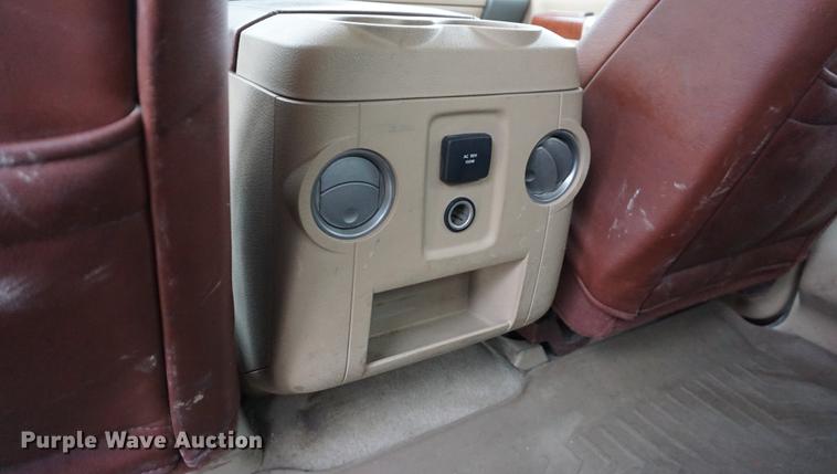 image for item EJ9305 2011 Ford F250 Super Duty King Ranch Crew Cab pickup truck