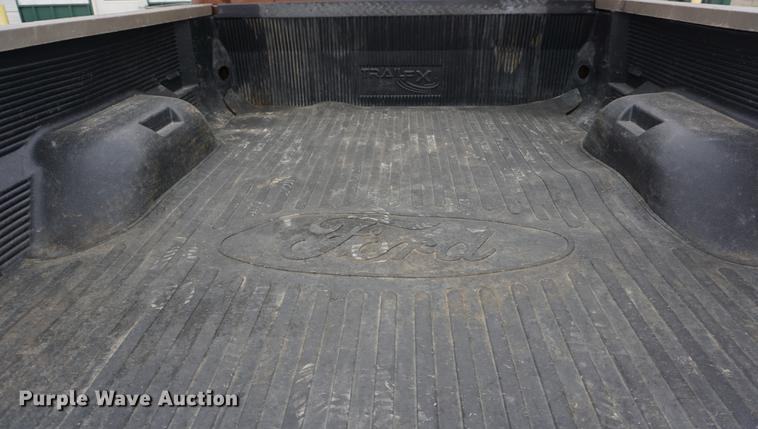 image for item EJ9305 2011 Ford F250 Super Duty King Ranch Crew Cab pickup truck