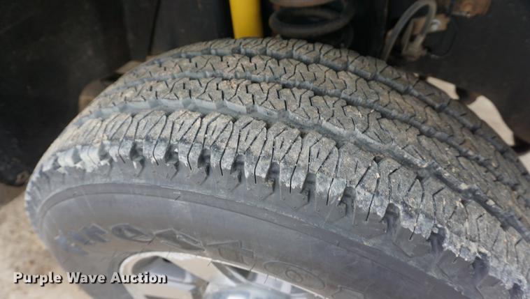 image for item EJ9305 2011 Ford F250 Super Duty King Ranch Crew Cab pickup truck