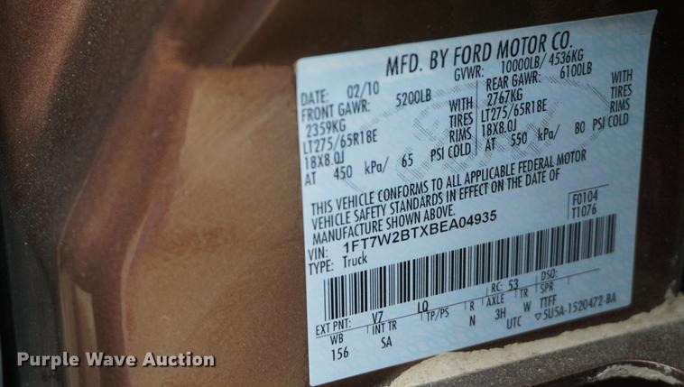 image for item EJ9305 2011 Ford F250 Super Duty King Ranch Crew Cab pickup truck