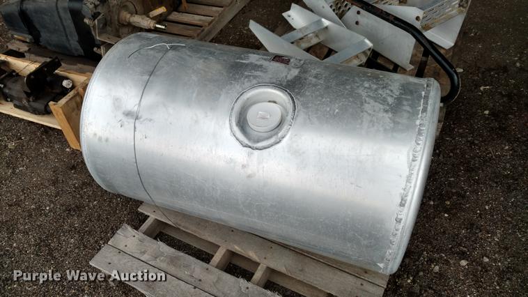 image for item EJ9501 Truck parts