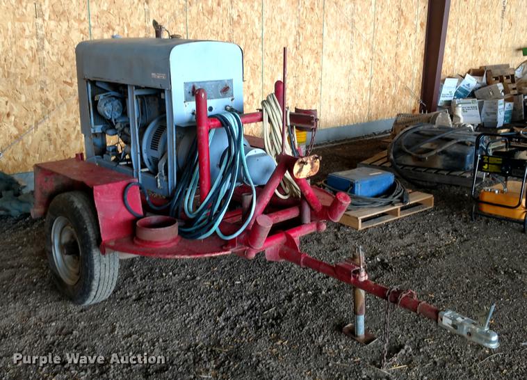 image for item EJ9506 Lincoln welder