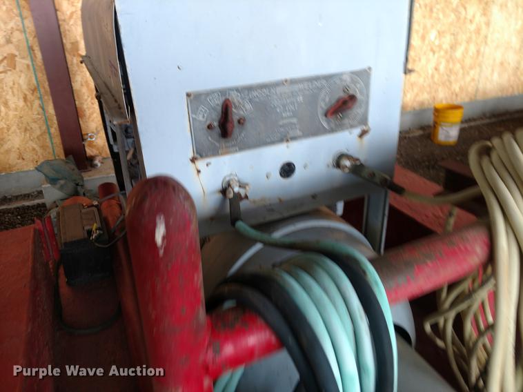 image for item EJ9506 Lincoln welder