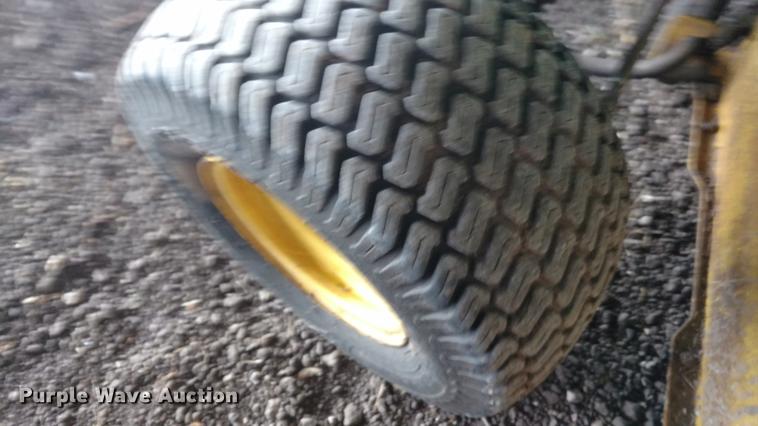 image for item EJ9515 John Deere X495 lawn mower