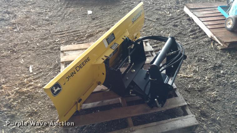 image for item EJ9515 John Deere X495 lawn mower