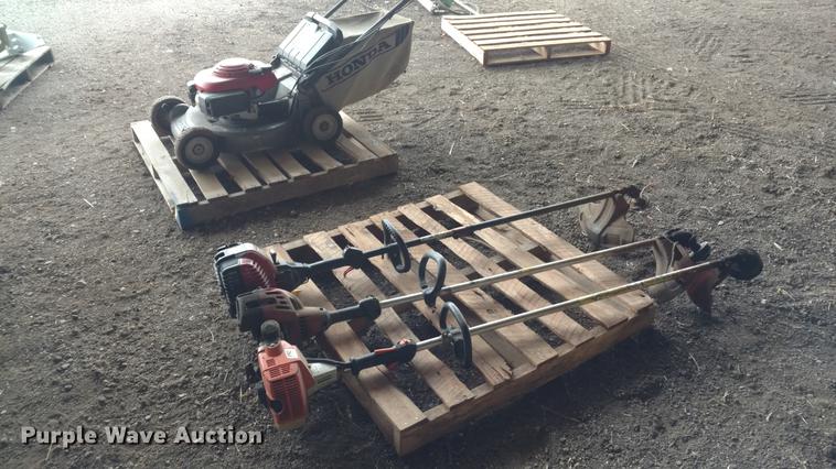 image for item EJ9517 Lawn and garden equipment