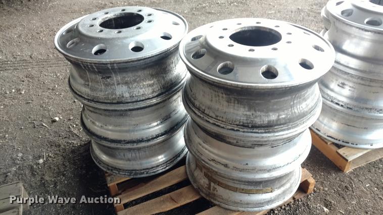 image for item EJ9520 (6) 24.5 aluminum wheels