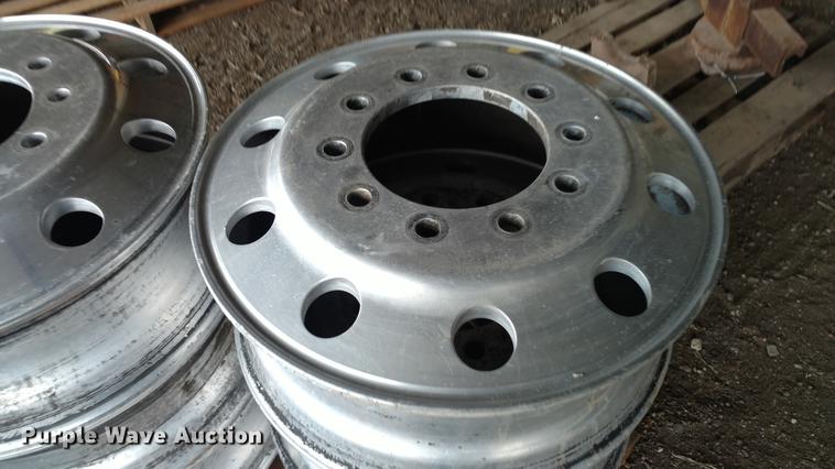 image for item EJ9520 (6) 24.5 aluminum wheels