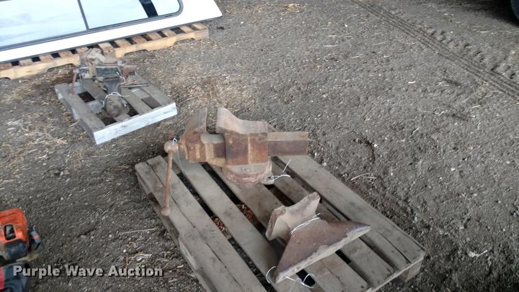 image for item EJ9521 Tools