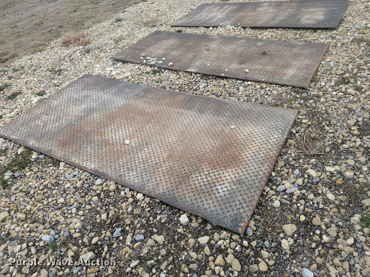 image for item EJ9528 (10) light poles