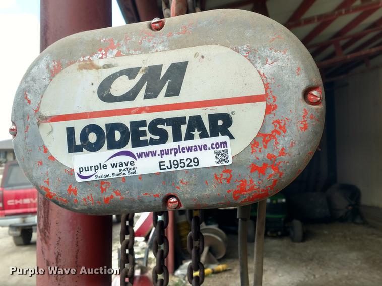 image for item EJ9529 (2) hoists