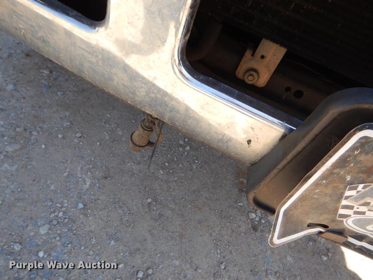 image for item EJ9827 2007 Ford F550 Super Duty XL flatbed truck