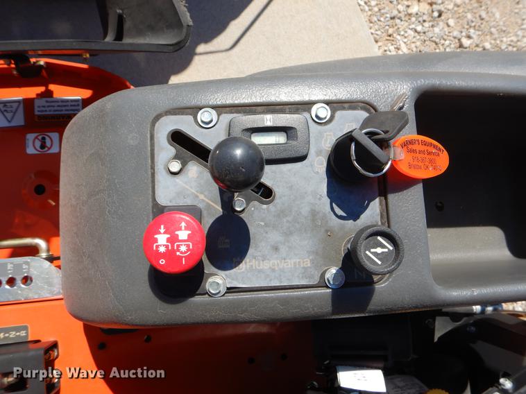 image for item EJ9828 Husqvarna M-ZT61 lawn mower