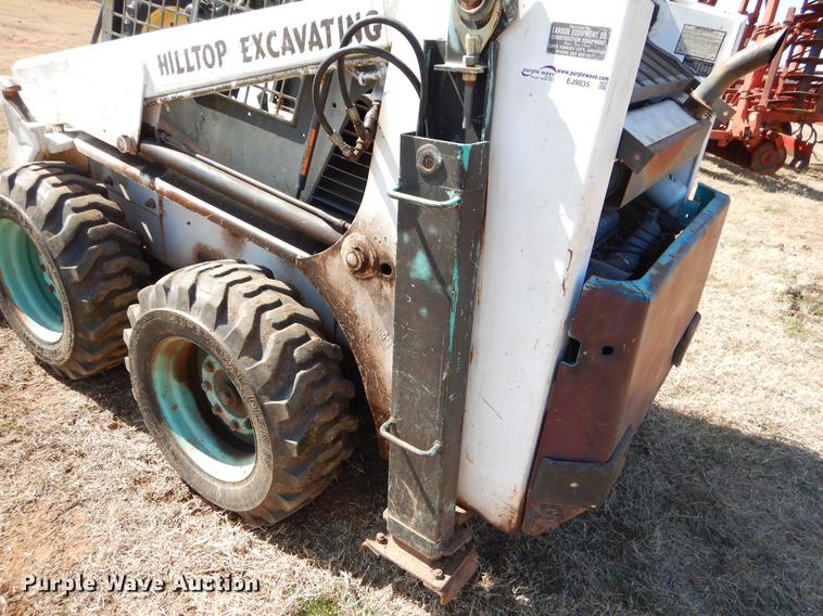 image for item EJ9835 1991 Bocat 753 skid steer