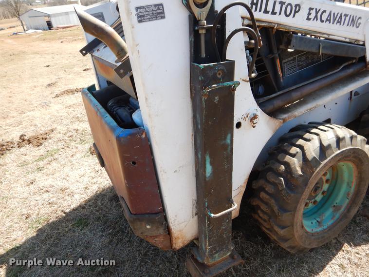 image for item EJ9835 1991 Bocat 753 skid steer