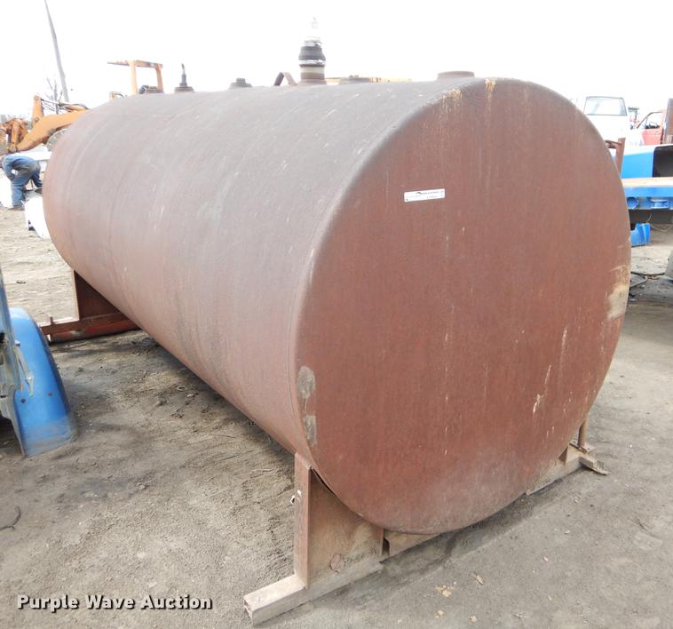 image for item EJ9848 (2) tanks