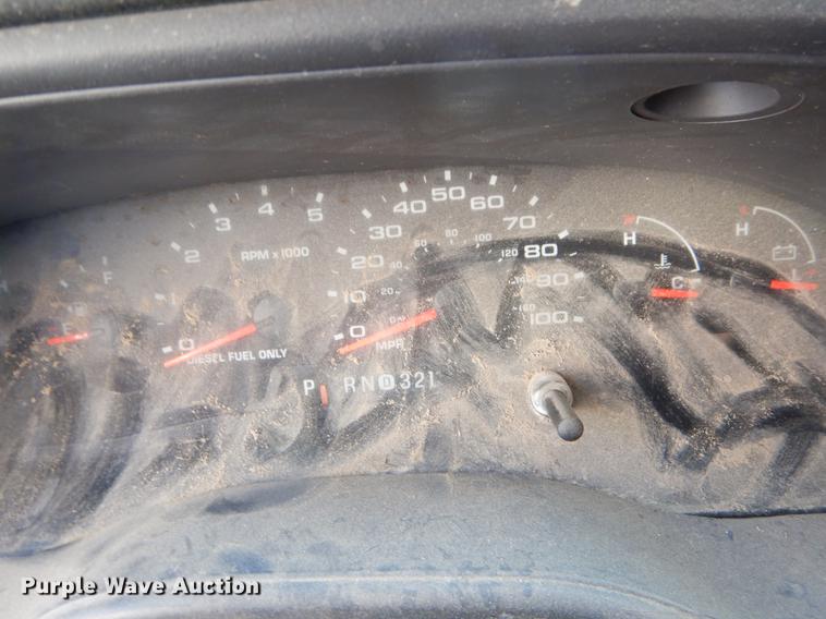 image for item EJ9855 2005 Ford E450 shuttle bus