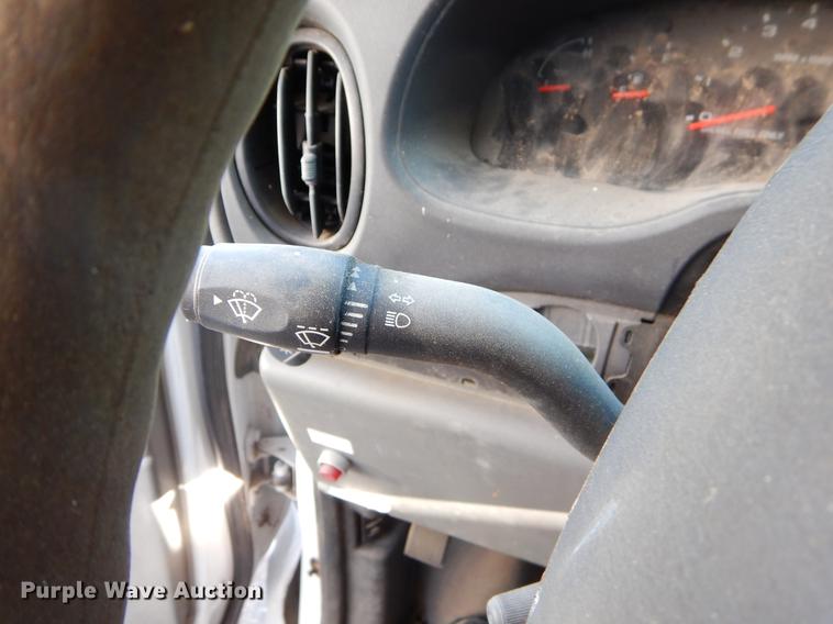 image for item EJ9855 2005 Ford E450 shuttle bus