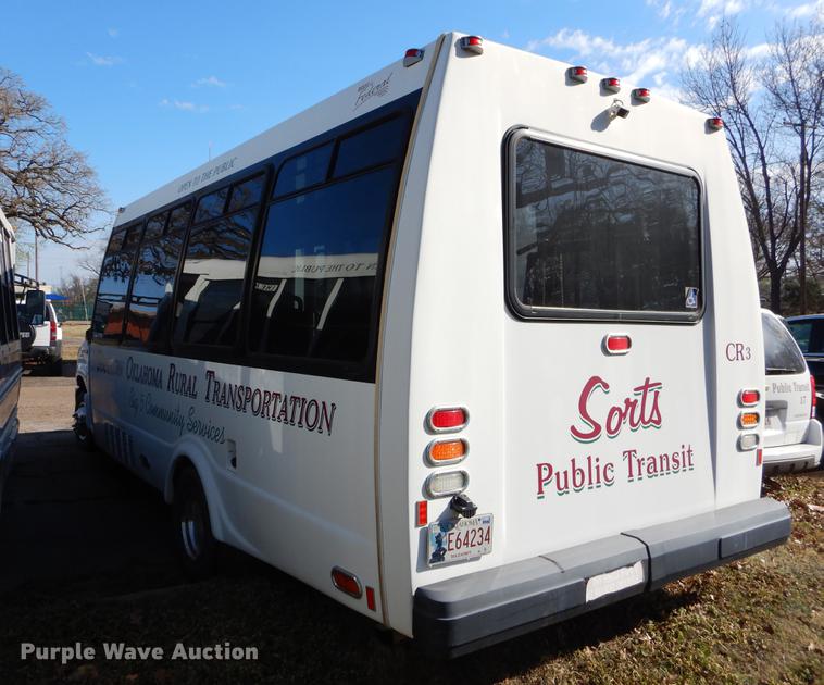 image for item EJ9856 2009 Ford E450 shuttle bus