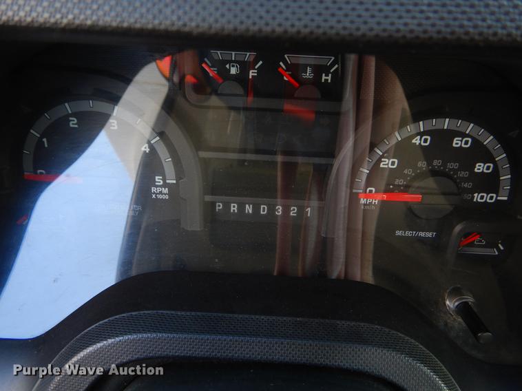 image for item EJ9856 2009 Ford E450 shuttle bus