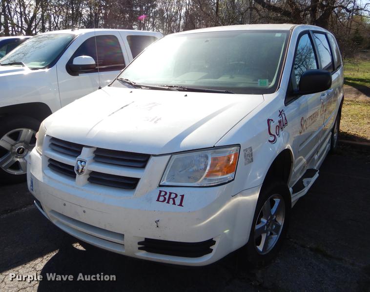 image for item EJ9858 2010 Dodge Grand Caravan SE handicap accessible van