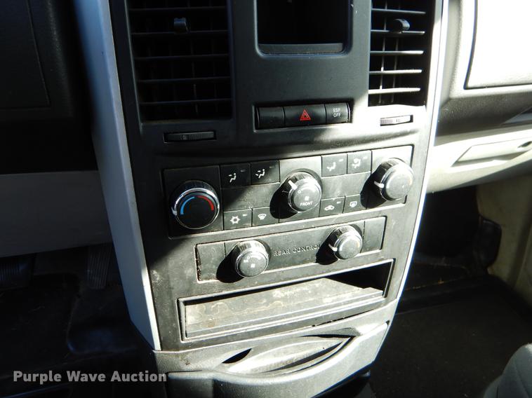 image for item EJ9858 2010 Dodge Grand Caravan SE handicap accessible van