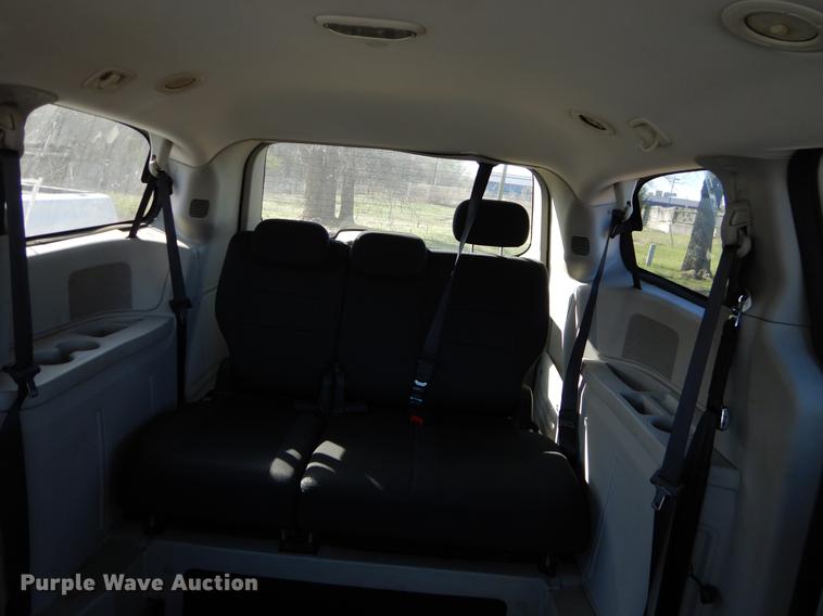 image for item EJ9858 2010 Dodge Grand Caravan SE handicap accessible van