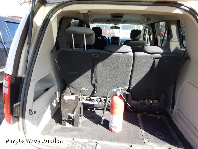 image for item EJ9858 2010 Dodge Grand Caravan SE handicap accessible van