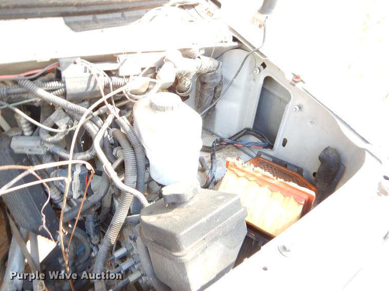 image for item EJ9861 2005 Ford E450 shuttle bus