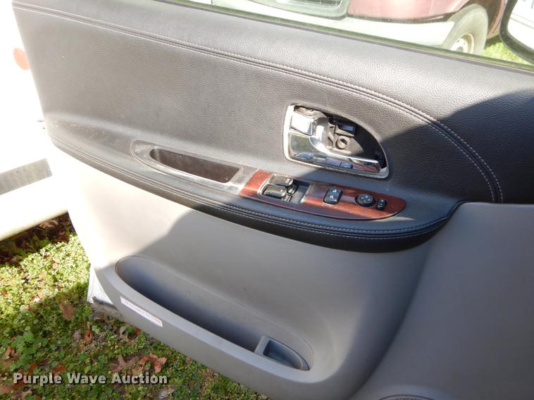 image for item EJ9864 2007 Chevrolet Uplander handicap accessible van