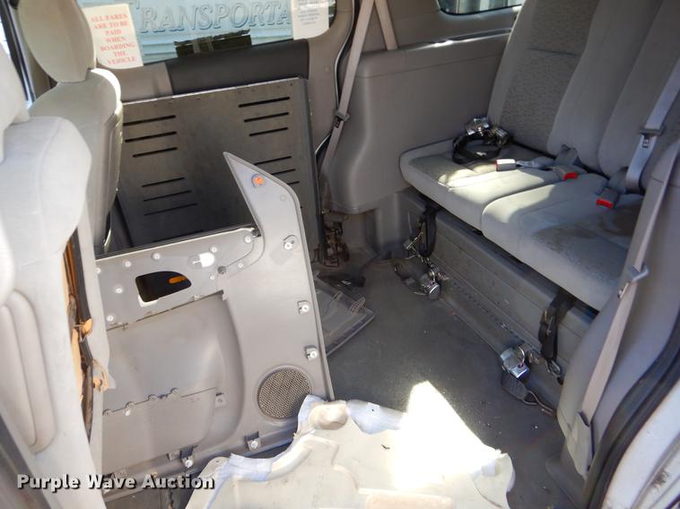 image for item EJ9864 2007 Chevrolet Uplander handicap accessible van
