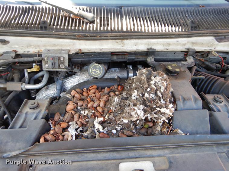 image for item EJ9866 2005 Ford E450 shuttle bus